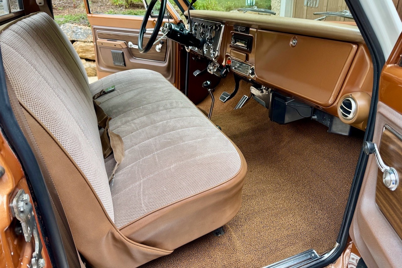 Chevrolet-Cheyenne-1972-25