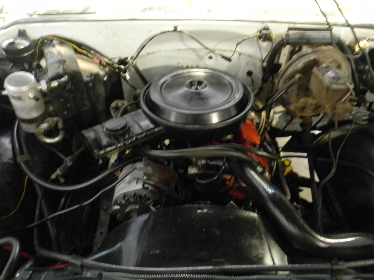 Chevrolet-Cheyenne-1975-22