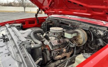 Chevrolet-Ck-1984-Red-Black