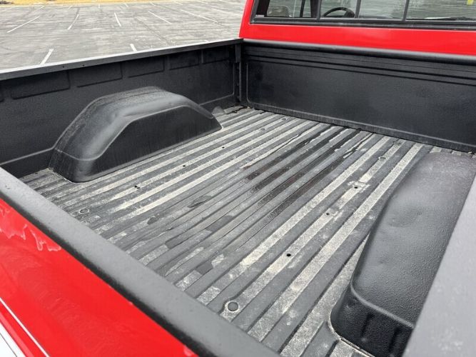 Chevrolet-Ck-1984-Red-Black-7