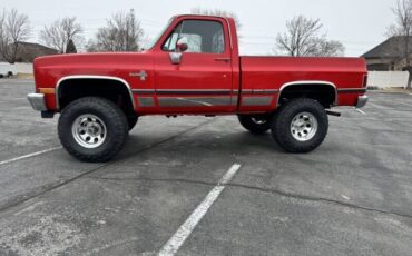 Chevrolet-Ck-1984-Red-Black-8
