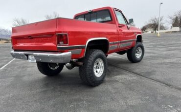 Chevrolet-Ck-1984-Red-Black-9
