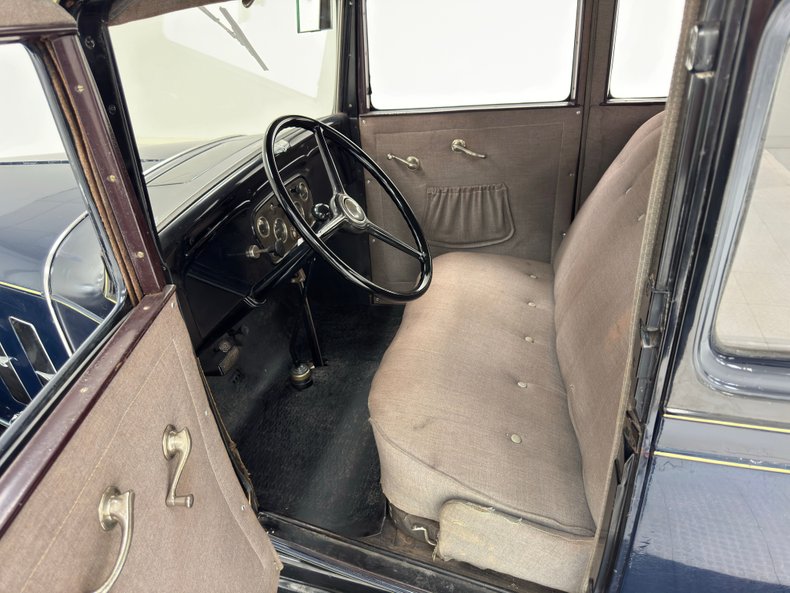 Chevrolet-Confederate-1932-Dark-Blue-Gray-40