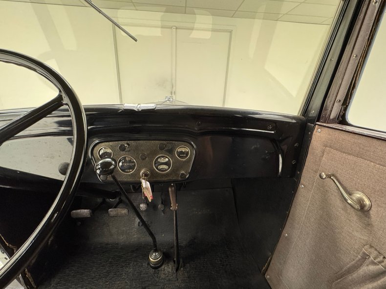 Chevrolet-Confederate-1932-Dark-Blue-Gray-45