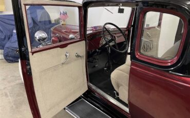 Chevrolet-Confederate-1932-Maroon-and-Black-Gray-1