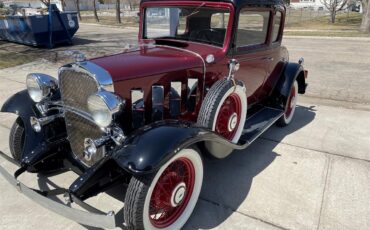 Chevrolet-Confederate-1932-Maroon-and-Black-Gray-11