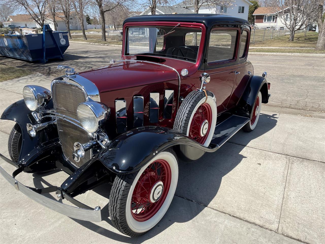 Chevrolet-Confederate-1932-Maroon-and-Black-Gray-11