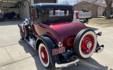 Chevrolet-Confederate-1932-Maroon-and-Black-Gray-6