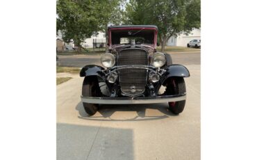 Chevrolet-Confederate-1932-Maroon-and-Black-Gray-7