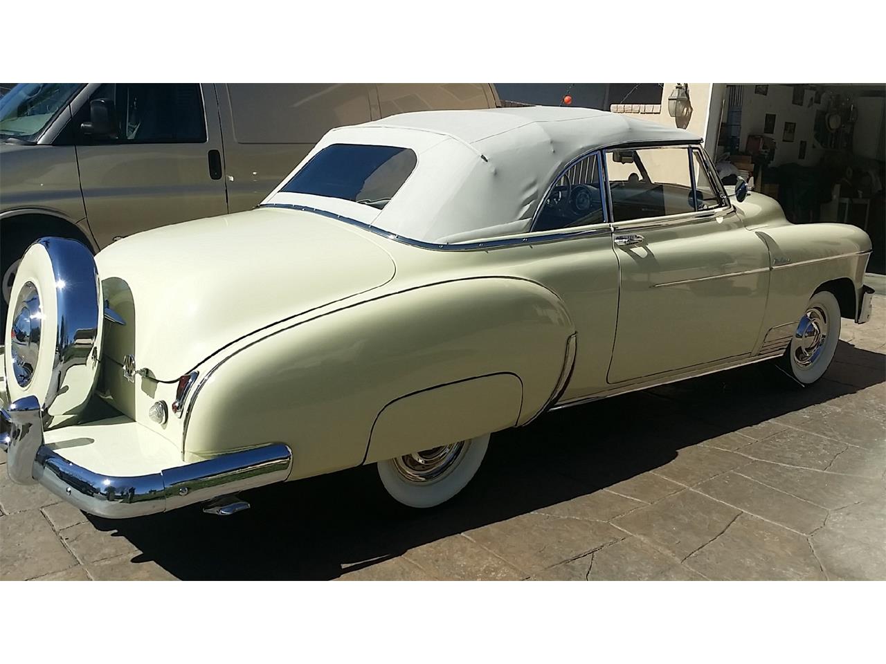 Chevrolet-Convertible-1950-Cream-Yellow-Tan-Gold-2