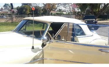 Chevrolet-Convertible-1950-Cream-Yellow-Tan-Gold-25