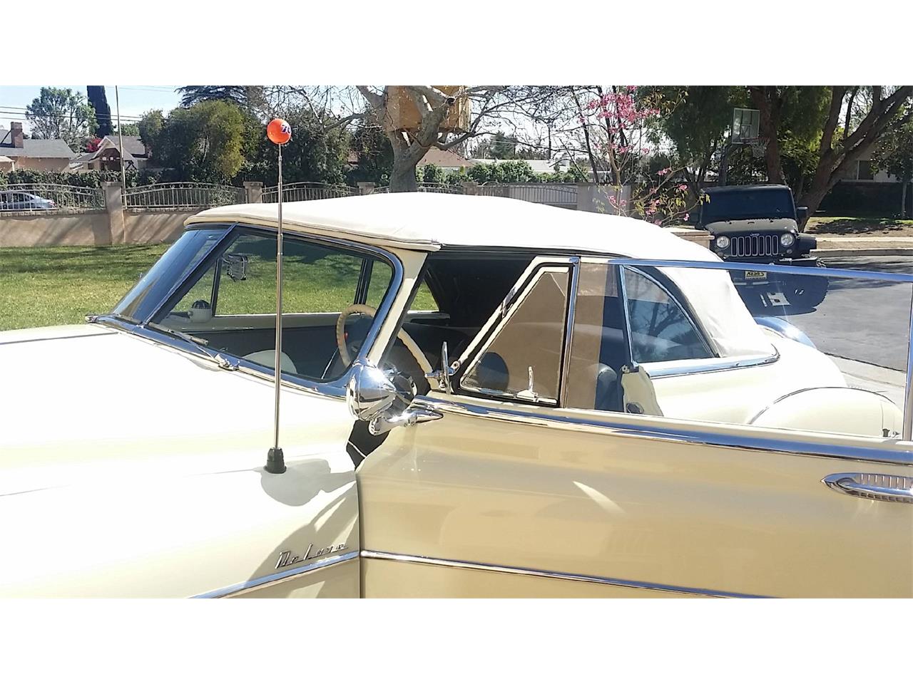 Chevrolet-Convertible-1950-Cream-Yellow-Tan-Gold-25