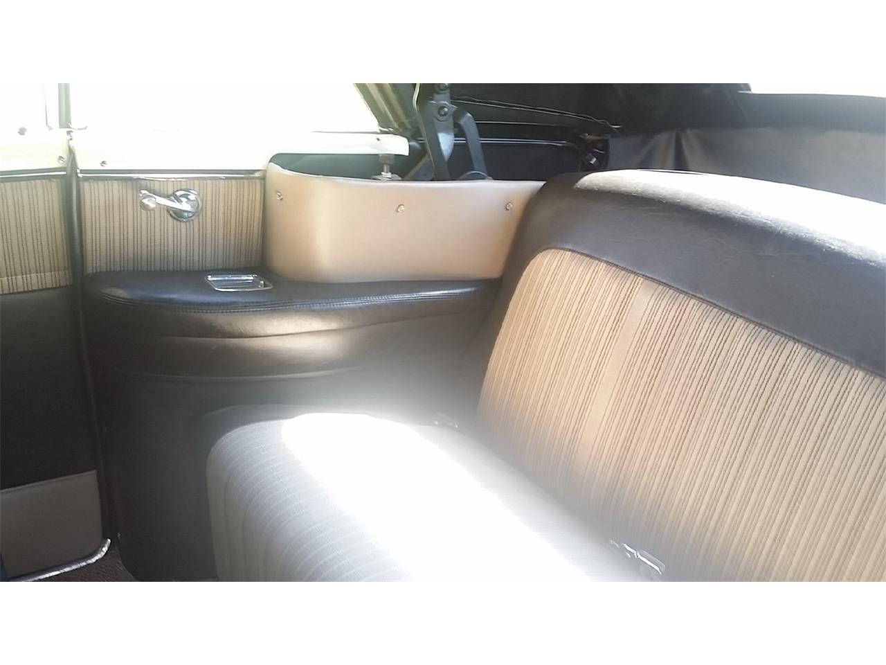 Chevrolet-Convertible-1950-Cream-Yellow-Tan-Gold-29