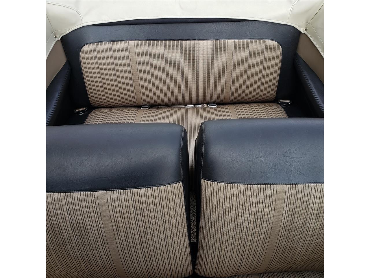 Chevrolet-Convertible-1950-Cream-Yellow-Tan-Gold-33