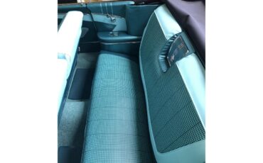 Chevrolet-Convertible-1960-Tasco-turquoise-Turquoise-3