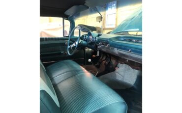 Chevrolet-Convertible-1960-Tasco-turquoise-Turquoise-4