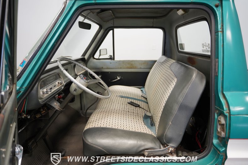 Chevrolet-Corvair-1961-Green-Green-12