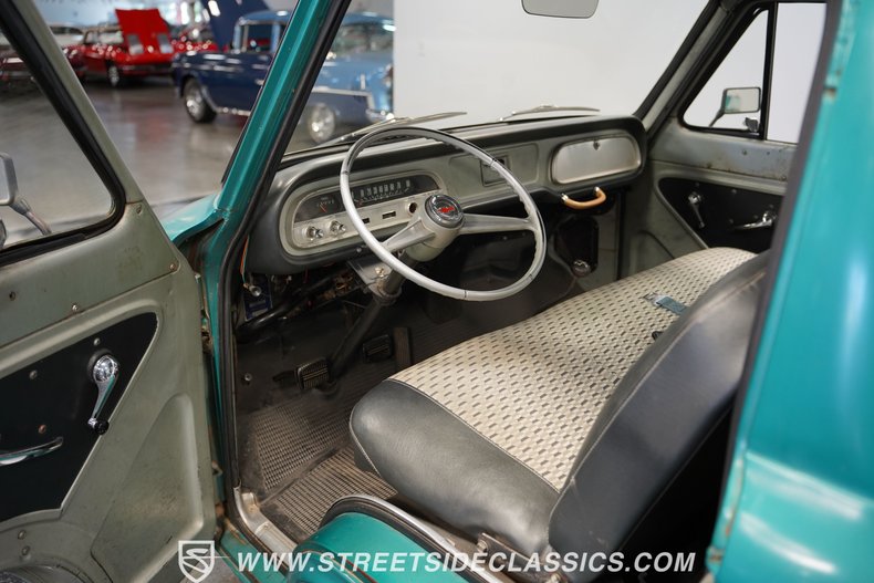 Chevrolet-Corvair-1961-Green-Green-22