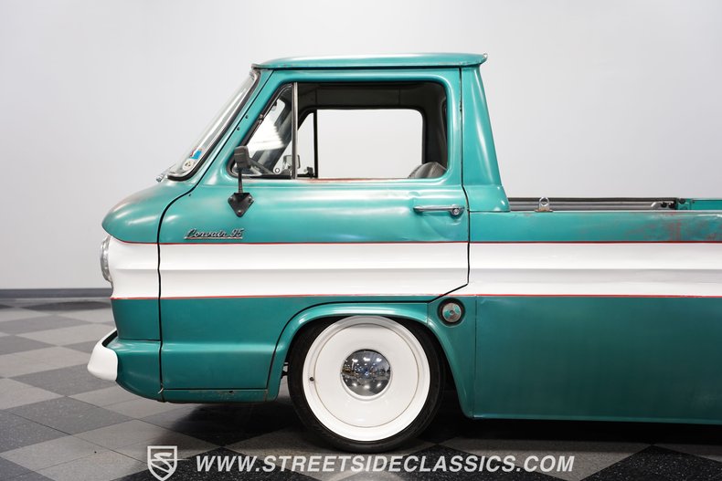Chevrolet-Corvair-1961-Green-Green-38