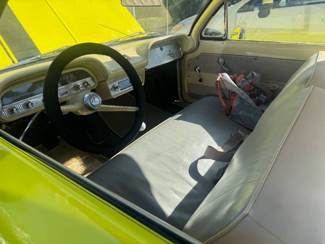 Chevrolet-Corvair-1962-24