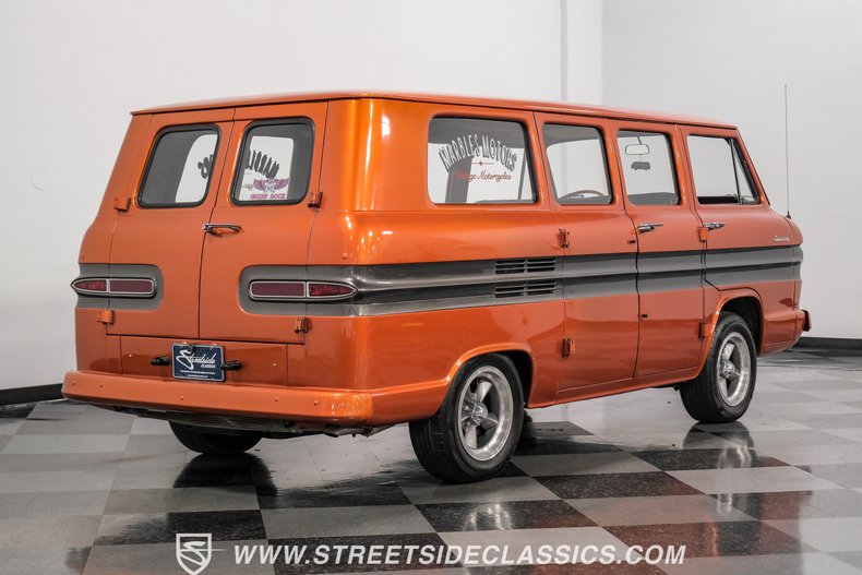 Chevrolet-Corvair-1962-Mango-Tango-Black-Houndstooth-13
