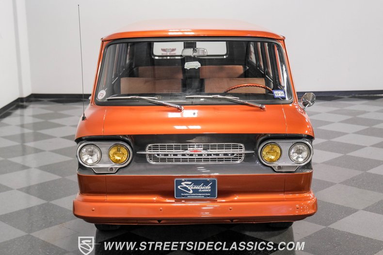 Chevrolet-Corvair-1962-Mango-Tango-Black-Houndstooth-32