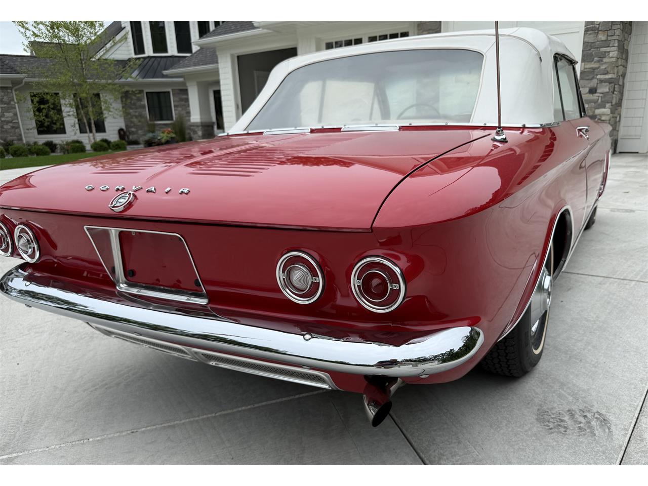 Chevrolet-Corvair-1962-Red-White-1