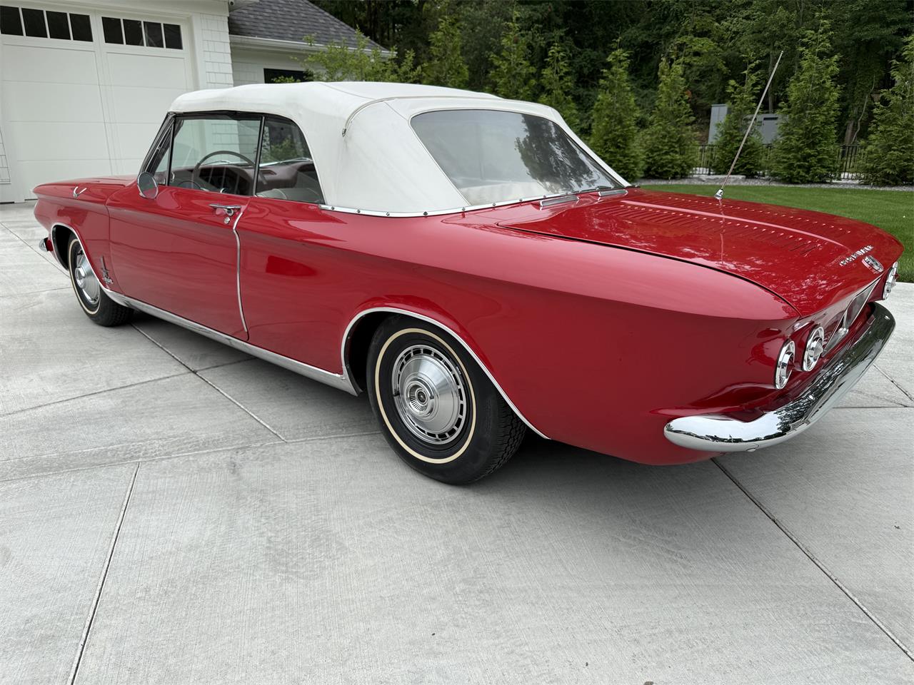Chevrolet-Corvair-1962-Red-White-15