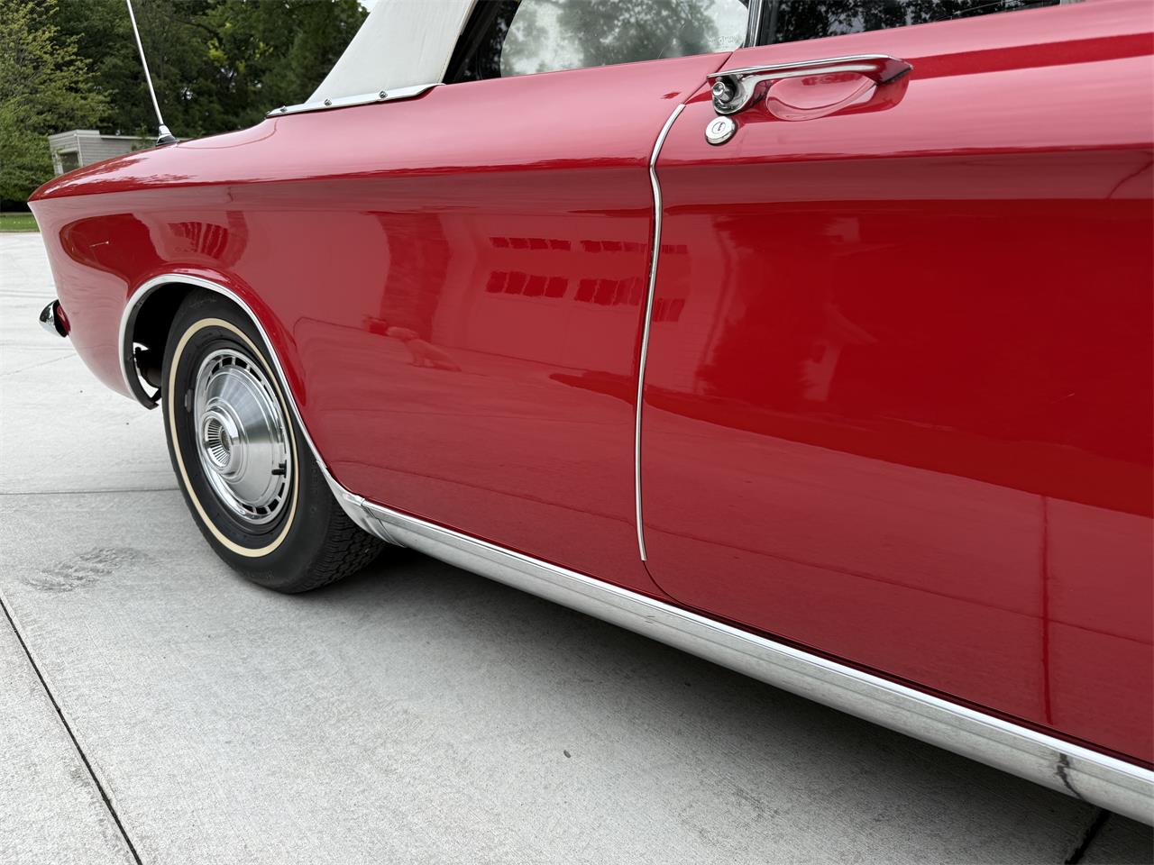 Chevrolet-Corvair-1962-Red-White-21