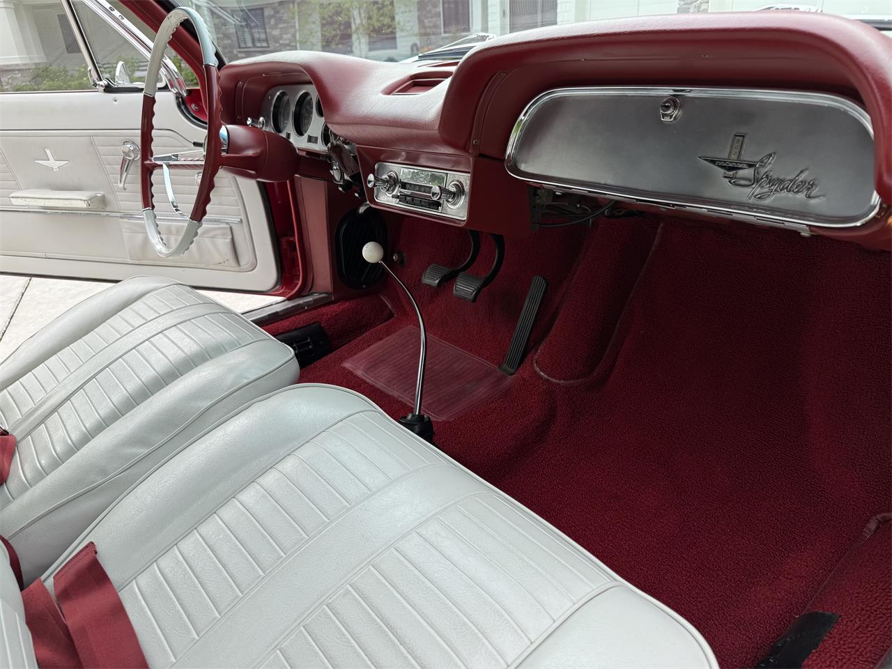 Chevrolet-Corvair-1962-Red-White-43