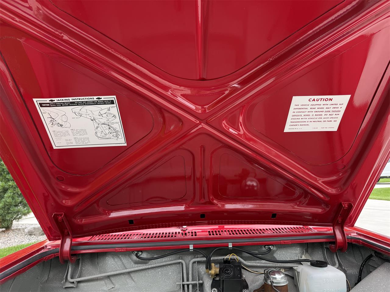 Chevrolet-Corvair-1962-Red-White-58