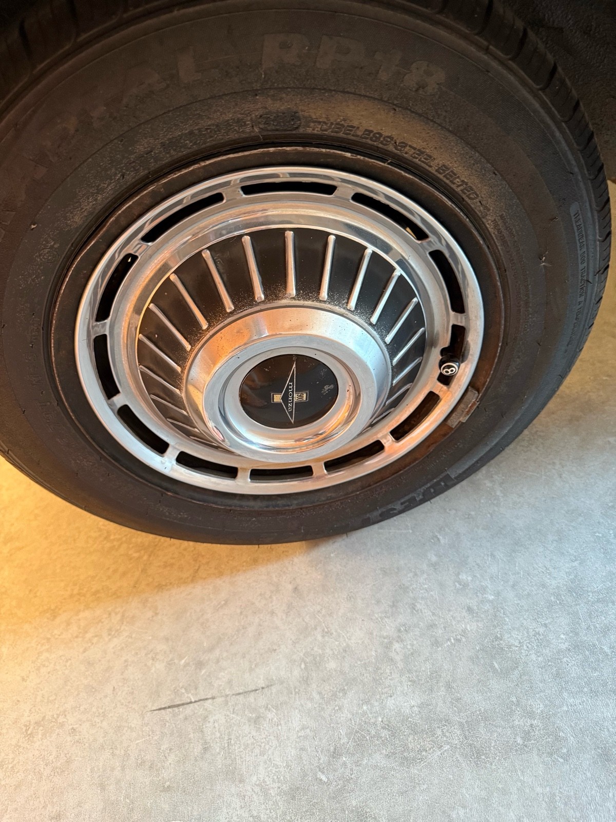 Chevrolet-Corvair-1964-13