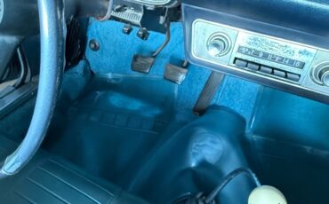 Chevrolet-Corvair-1964-17