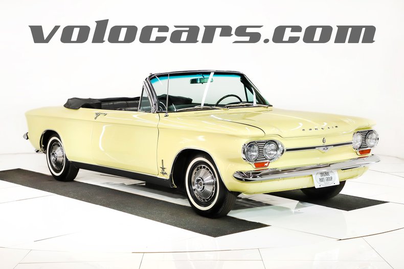 Chevrolet-Corvair-1964-Goldwood-Yellow-Black-11
