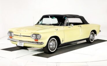 Chevrolet-Corvair-1964-Goldwood-Yellow-Black-21