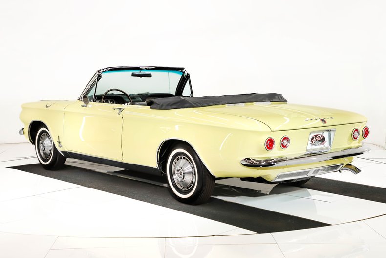 Chevrolet-Corvair-1964-Goldwood-Yellow-Black-25