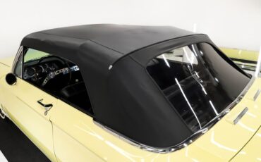 Chevrolet-Corvair-1964-Goldwood-Yellow-Black-9