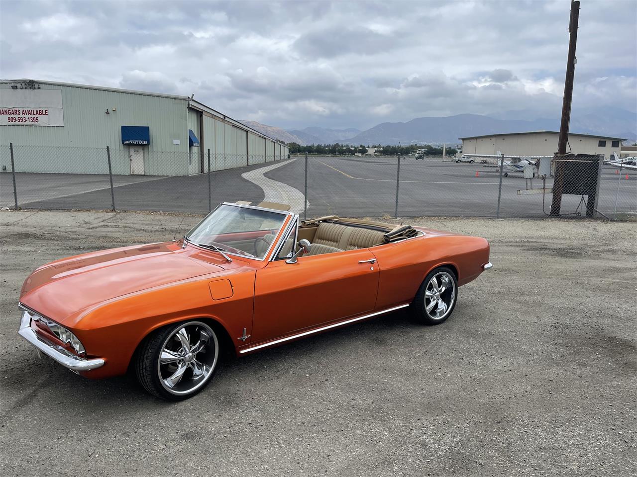 Chevrolet-Corvair-1965-Sunburst-orange-Brown-orange-1