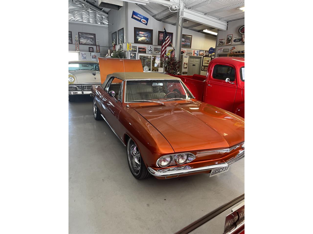 Chevrolet-Corvair-1965-Sunburst-orange-Brown-orange-20