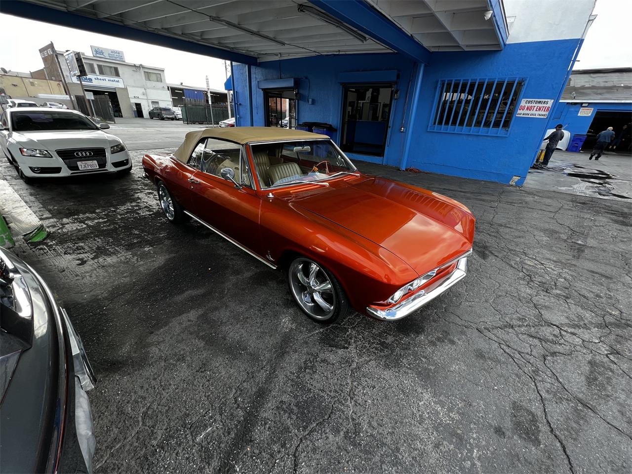 Chevrolet-Corvair-1965-Sunburst-orange-Brown-orange-5