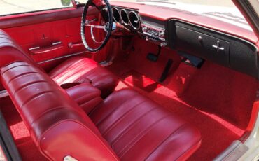 Chevrolet-Corvair-1966-White-Red-12