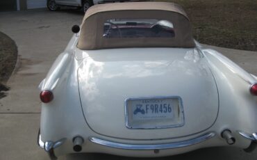 Chevrolet-Corvette-1954-Convertible-3