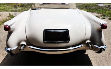 Chevrolet-Corvette-1954-White-Red-3