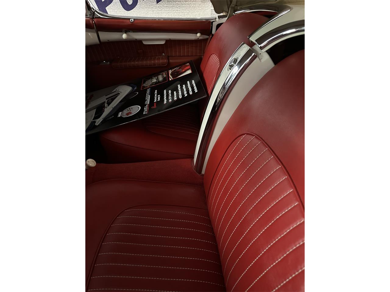 Chevrolet-Corvette-1954-White-Red-4
