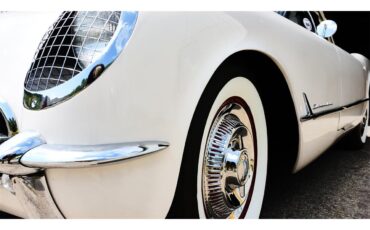 Chevrolet-Corvette-1954-White-Red-4