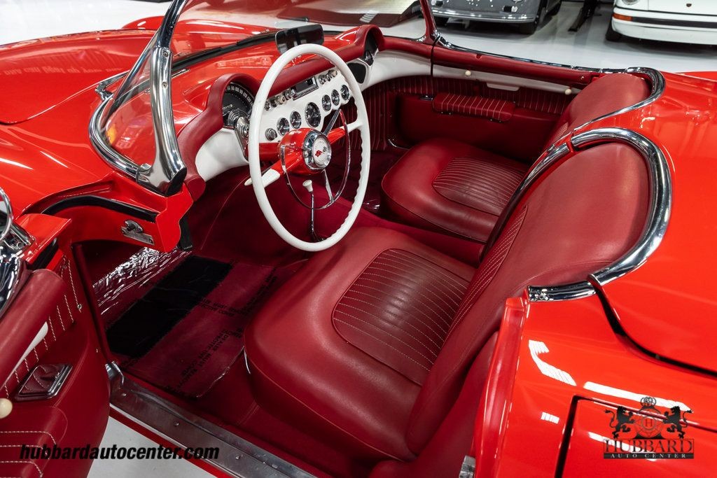 Chevrolet-Corvette-1955-Convertible-10