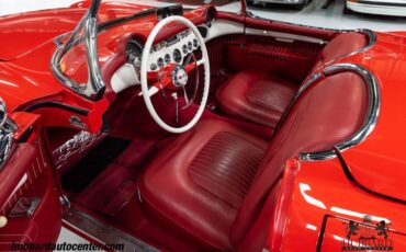 Chevrolet-Corvette-1955-Convertible-10