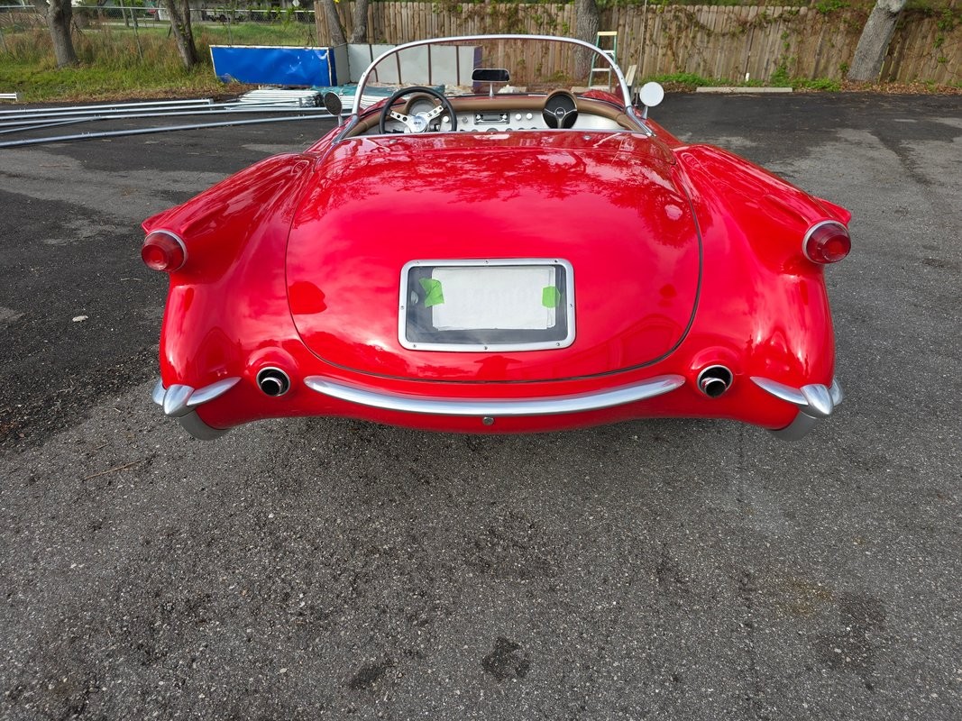 Chevrolet-Corvette-1955-Roadster-5