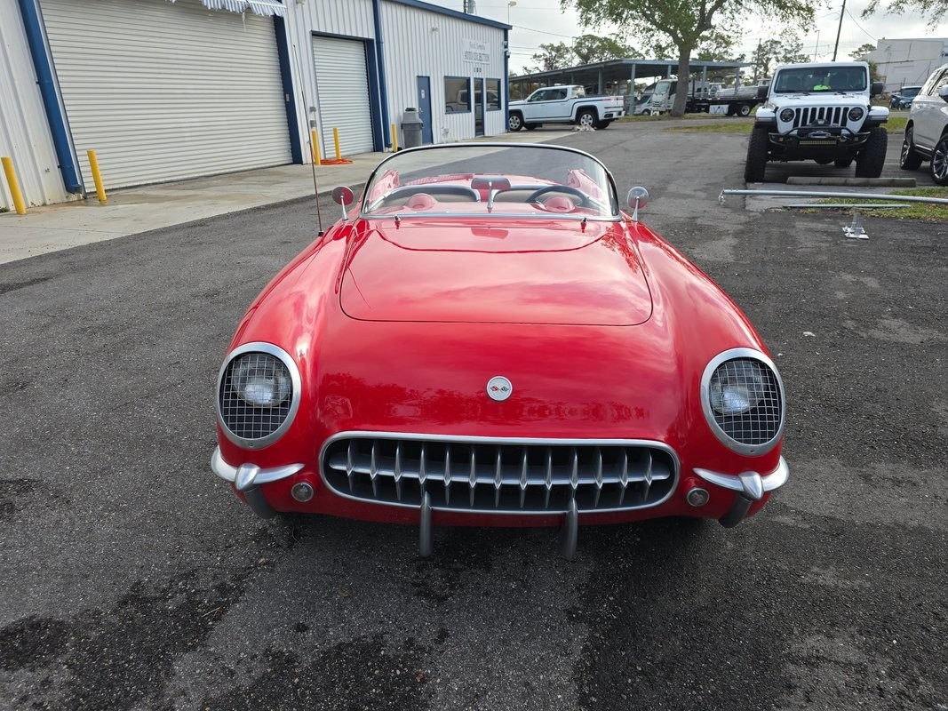 Chevrolet-Corvette-1955-Roadster-9
