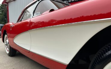 Chevrolet-Corvette-1956-Convertible-23